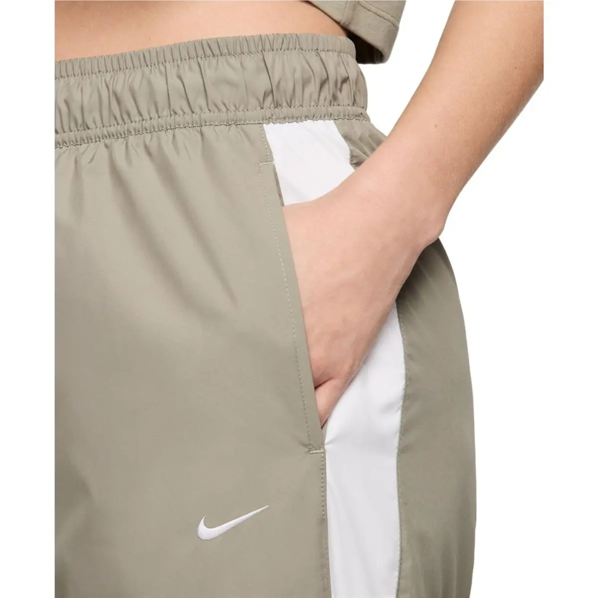 Nike clothing - light army (UPC: 197599382591) 0