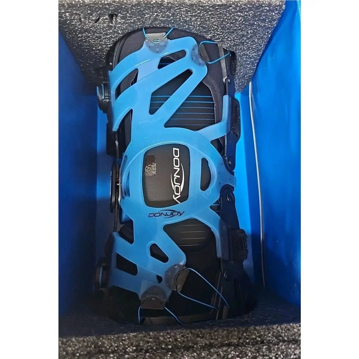 DonJoy  - Donjoy OA Reaction TriFit - Reaction TriFit - 082018 - Black 1