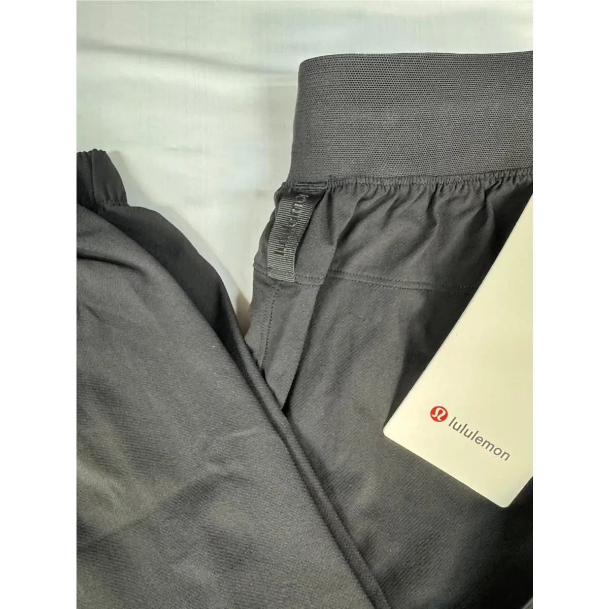 Lululemon clothing - Black, asst 6