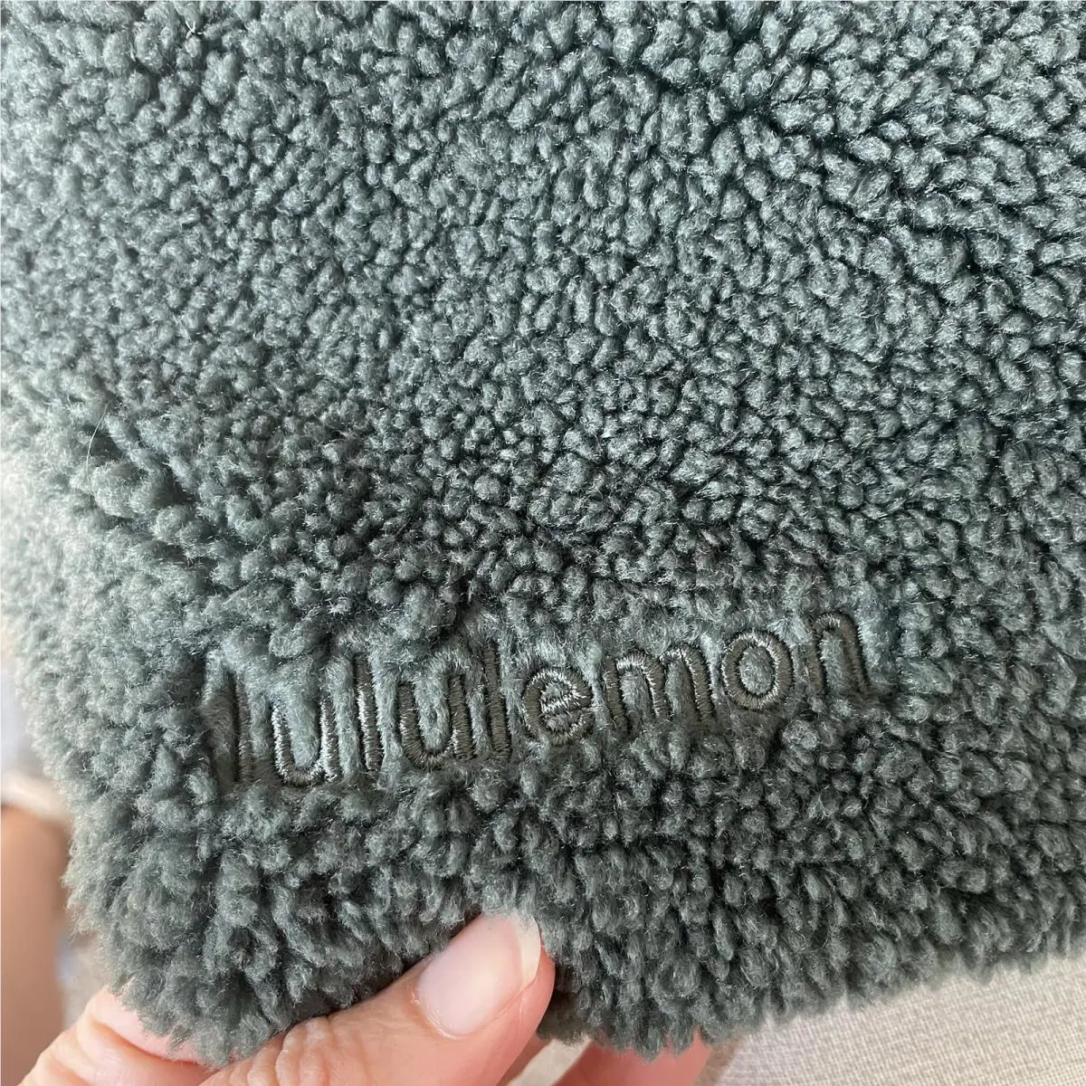 Lululemon clothing - Green 2