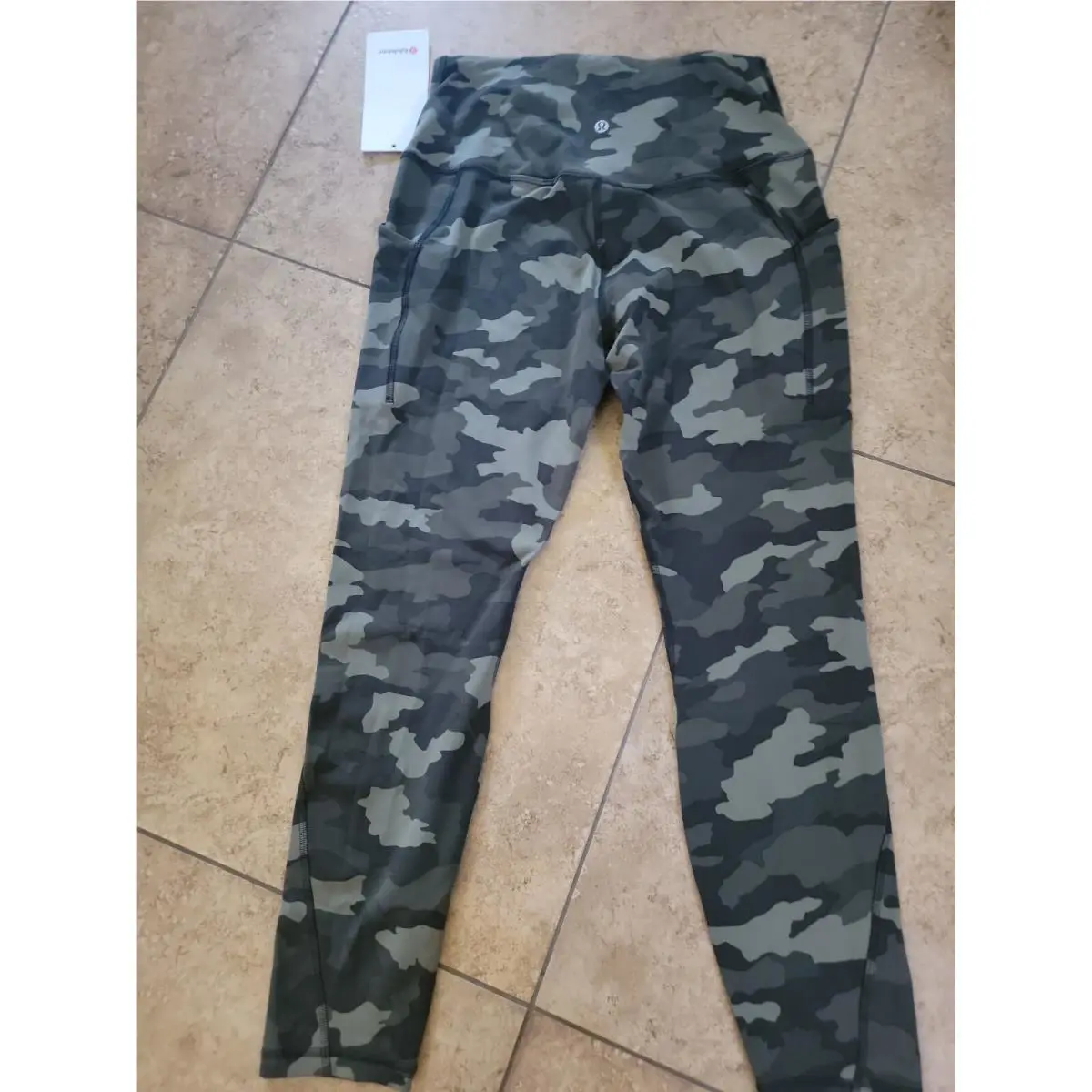 Lululemon clothing - Green 1
