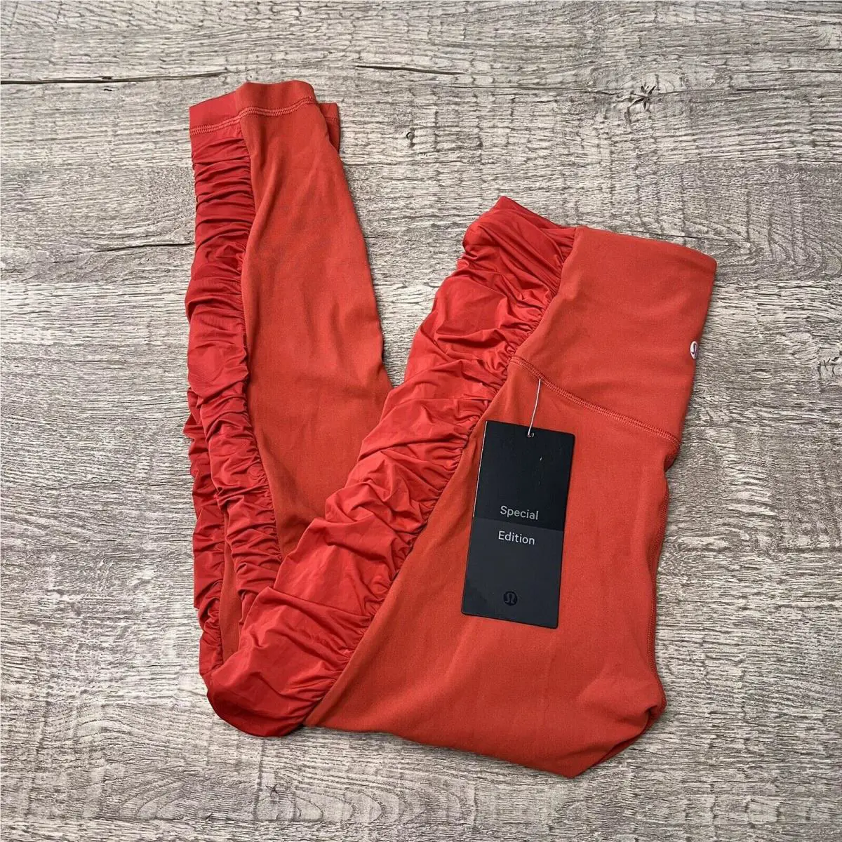 Lululemon clothing - Orange 0