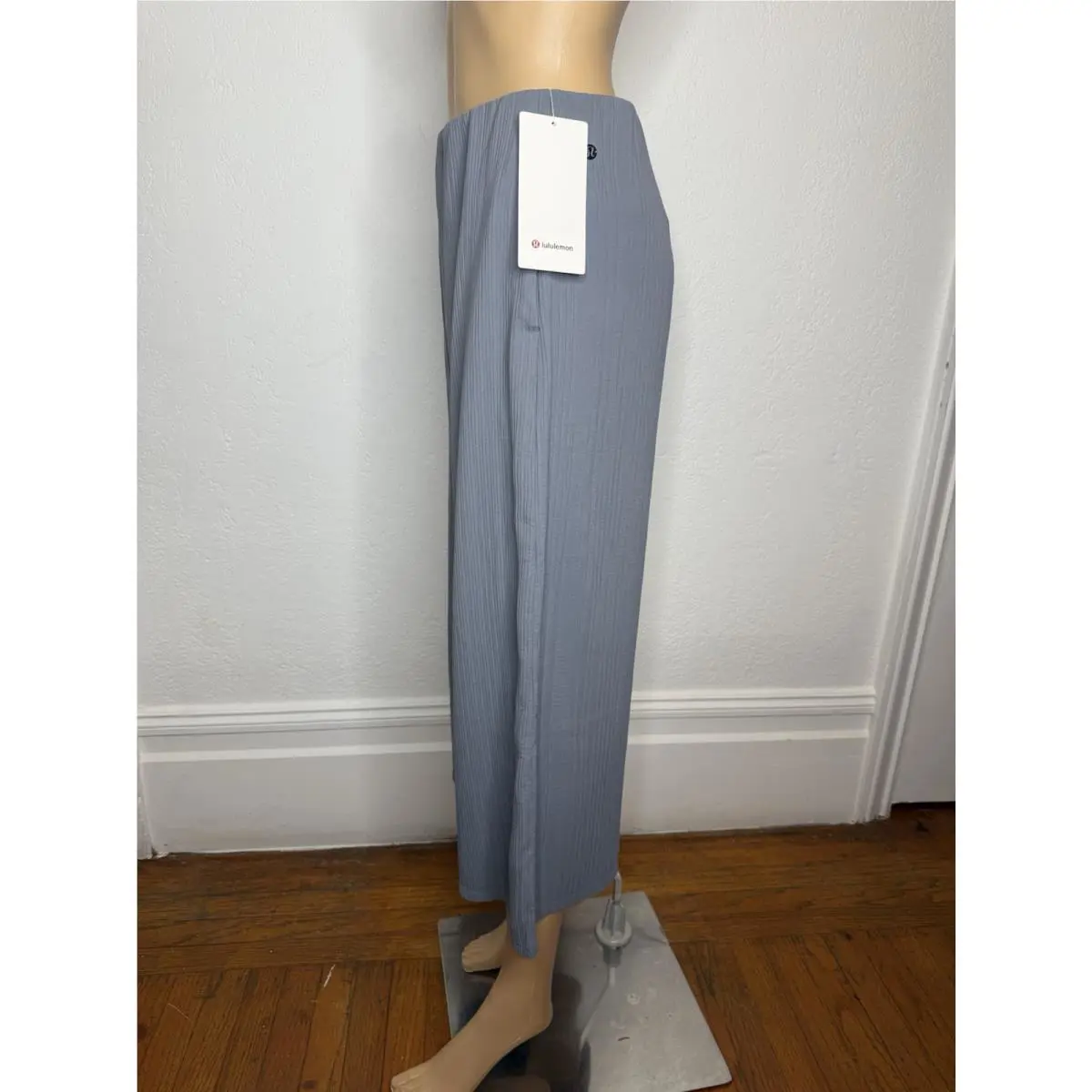 Lululemon clothing - Gray 1