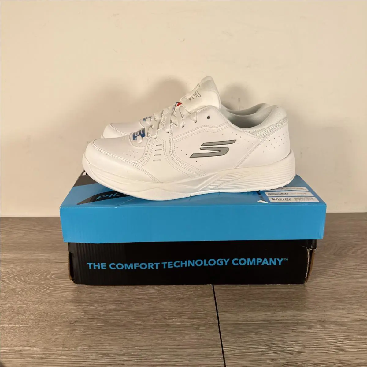 Skechers shoes - White (UPC: 0196989640570) 2