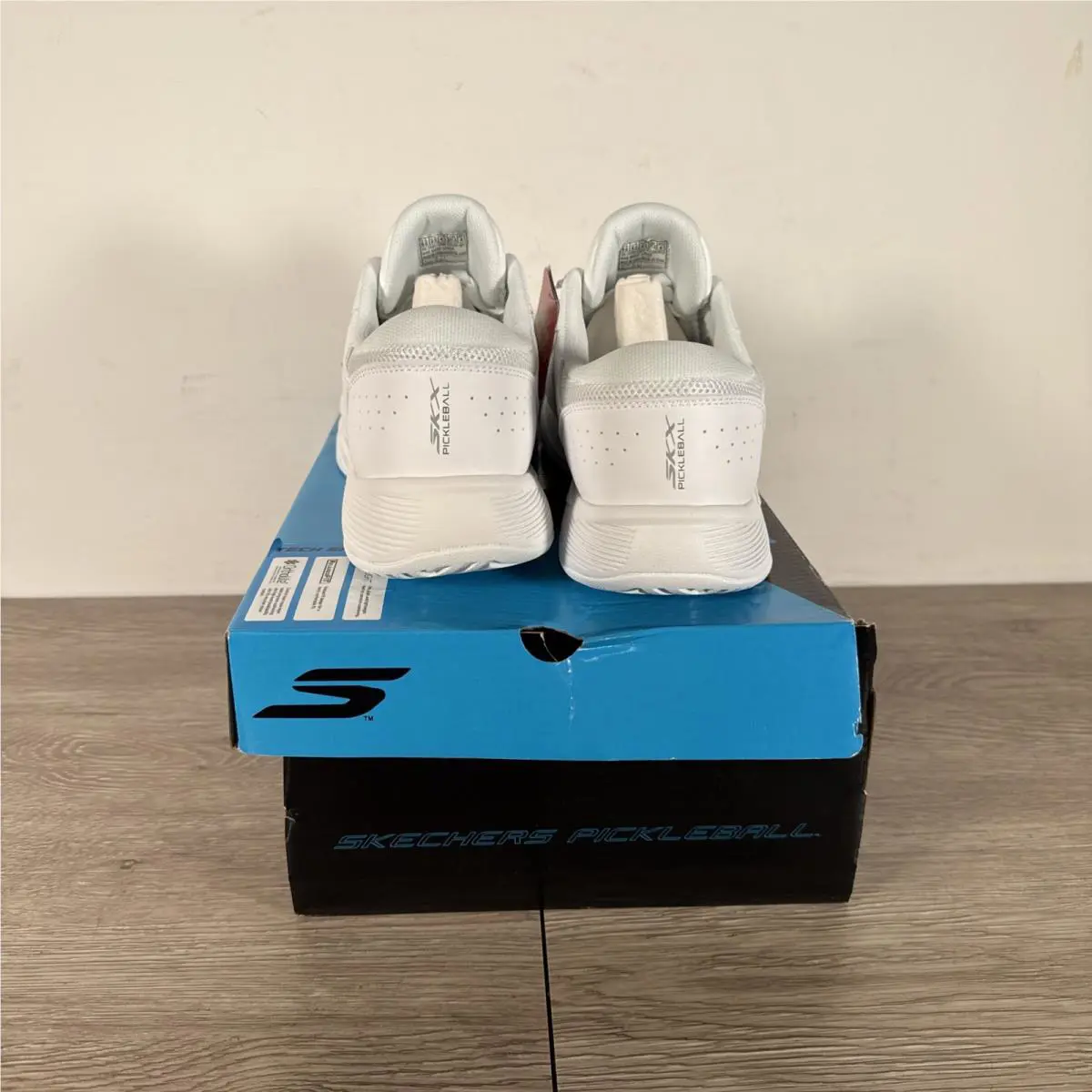 Skechers shoes - White (UPC: 0196989640570) 3