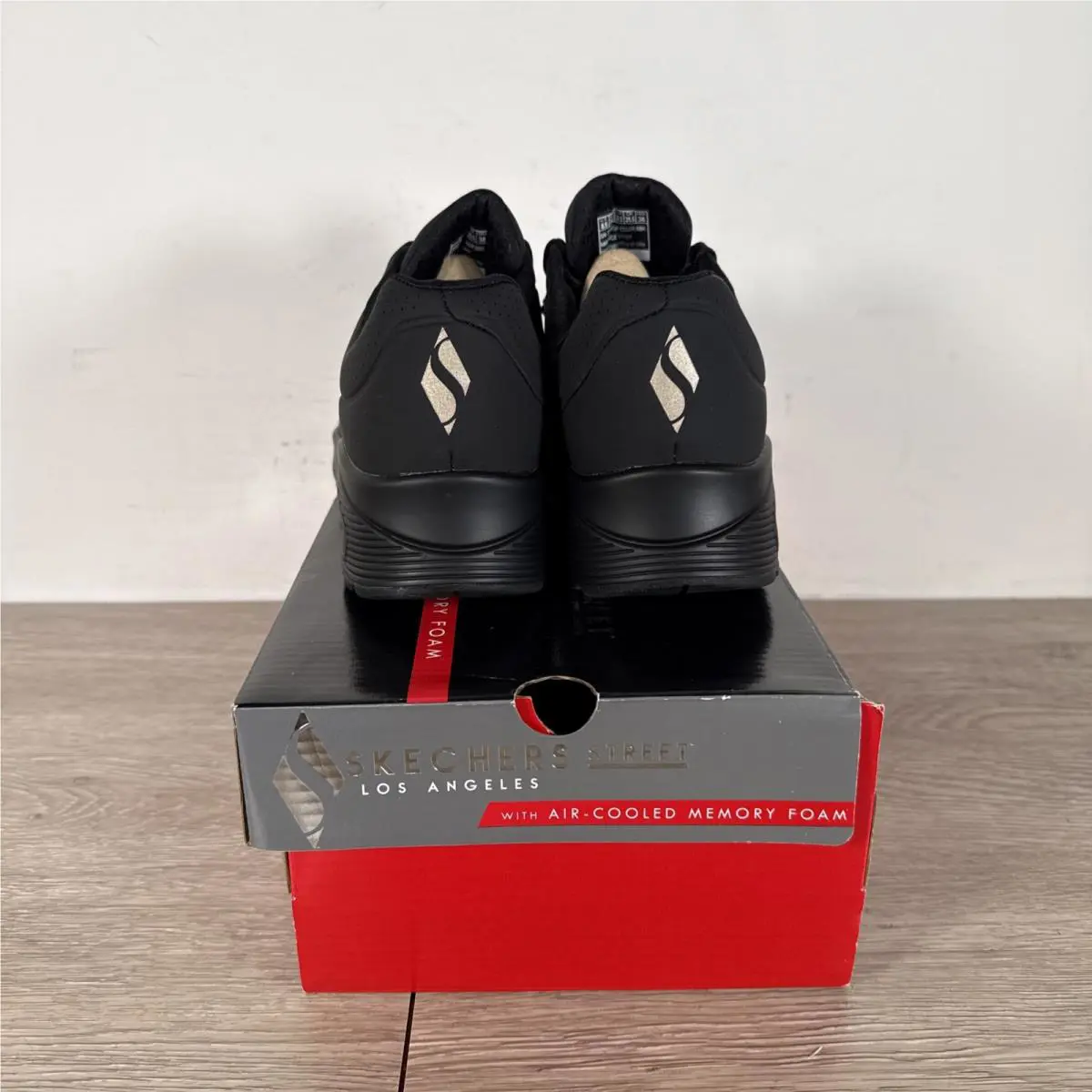 Skechers shoes - SKECHERS UNO STAND ON AIR - Black (UPC: 0195204289075) 3