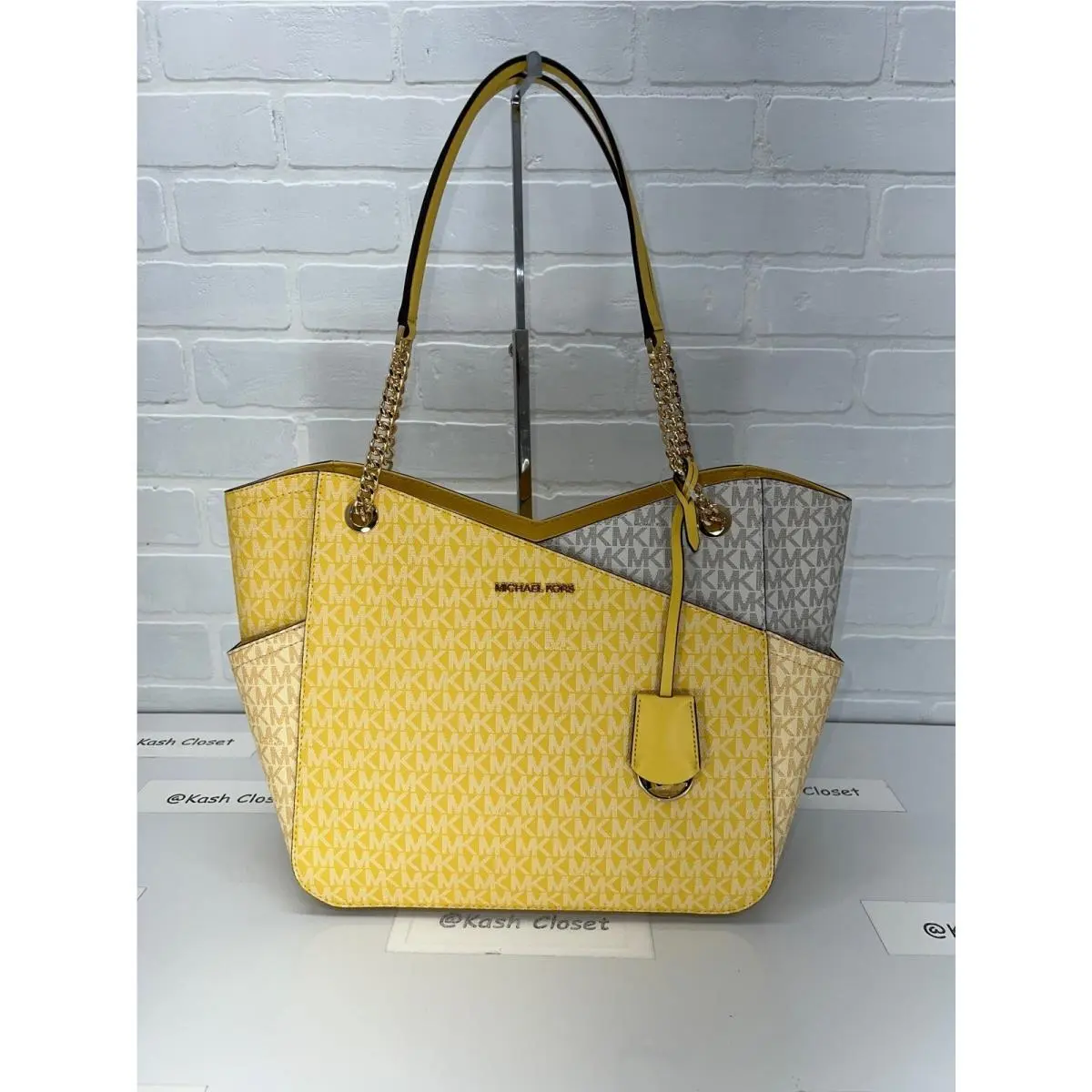 Michael Kors Shoulder Tote Bag Xchain Large Jet Set MK Signature Daffodil Multi