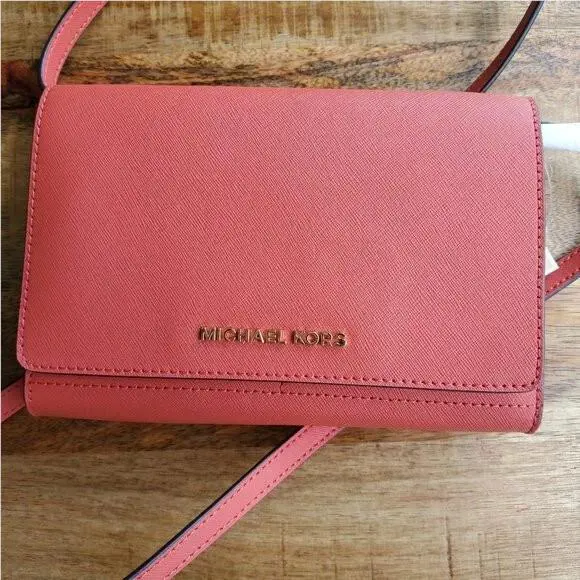 Michael Kors Jet Set Item LG MF Xbody Clutch Leather