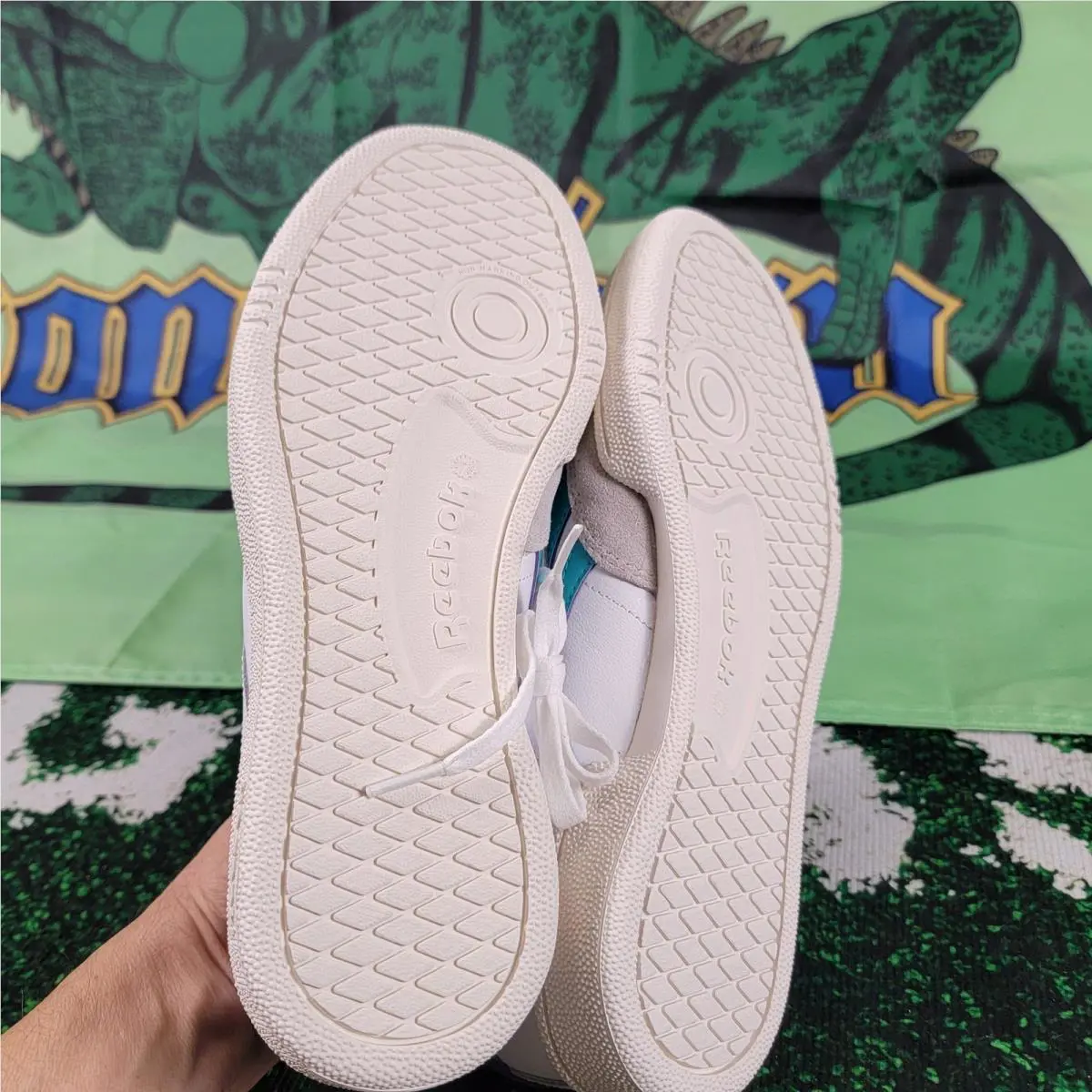 Reebok shoes - White 3