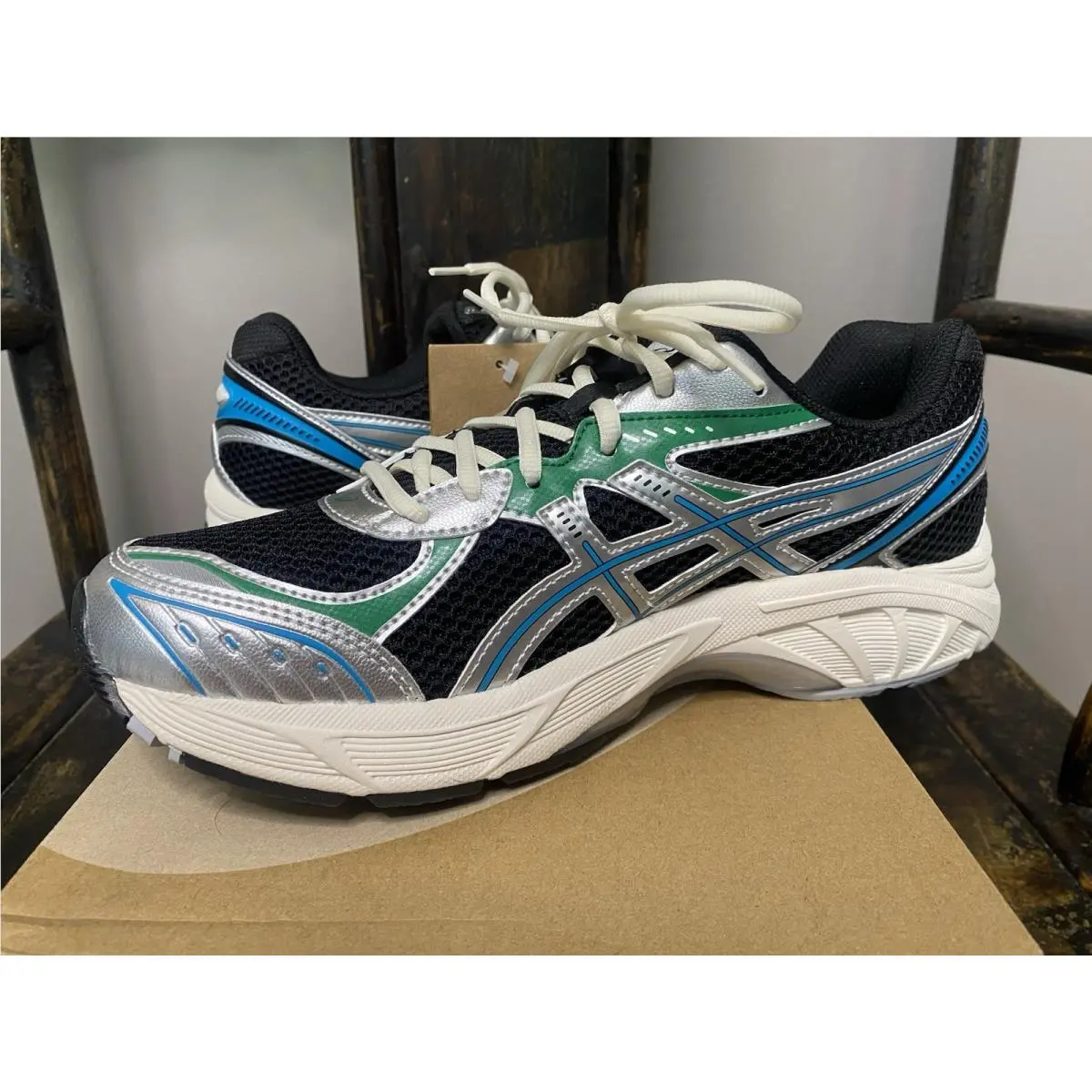 Asics shoes - ASICS - 1203A275-003 - Black/Morpho 11