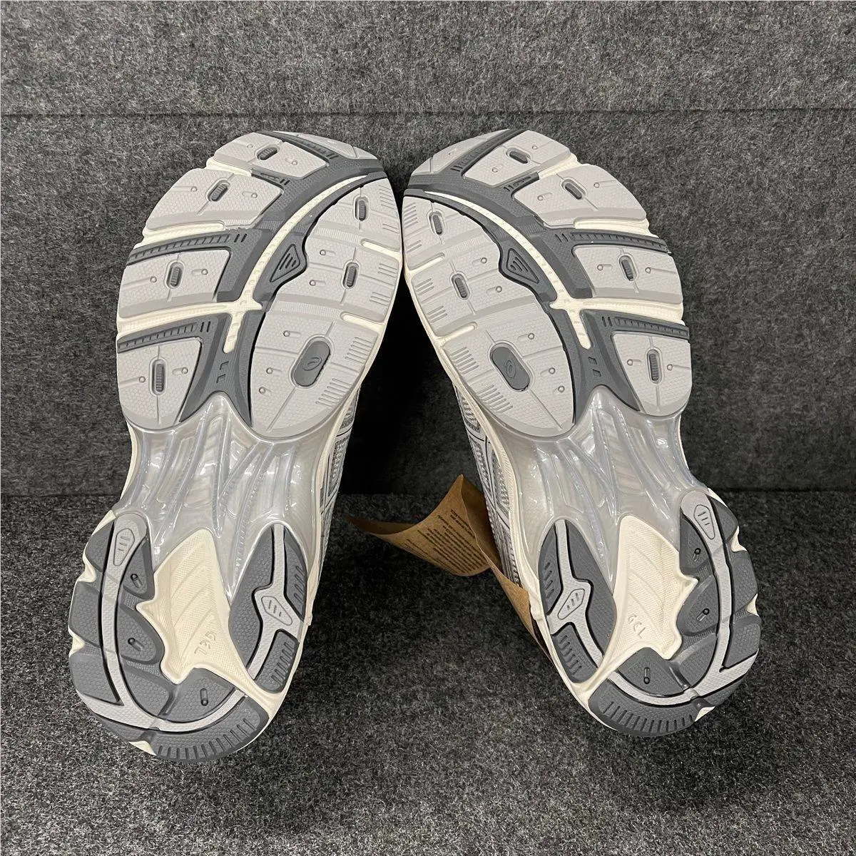 Asics shoes - VS178612 - vs-178612 - Gray (UPC: 197298669283) 3