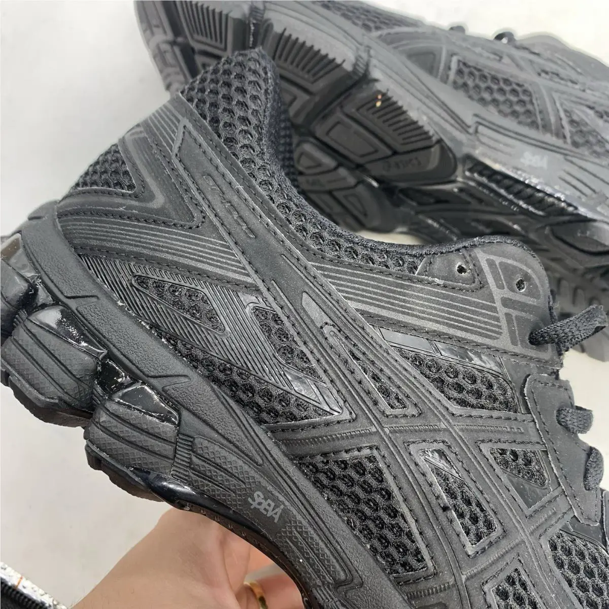 Asics shoes - ASICS GT-1000 9 - Black 4
