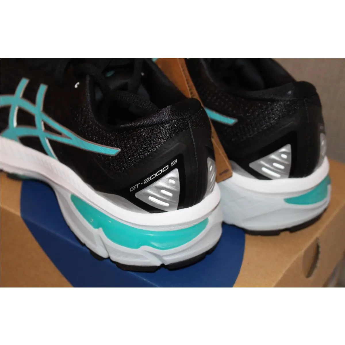 Asics shoes - Black 2