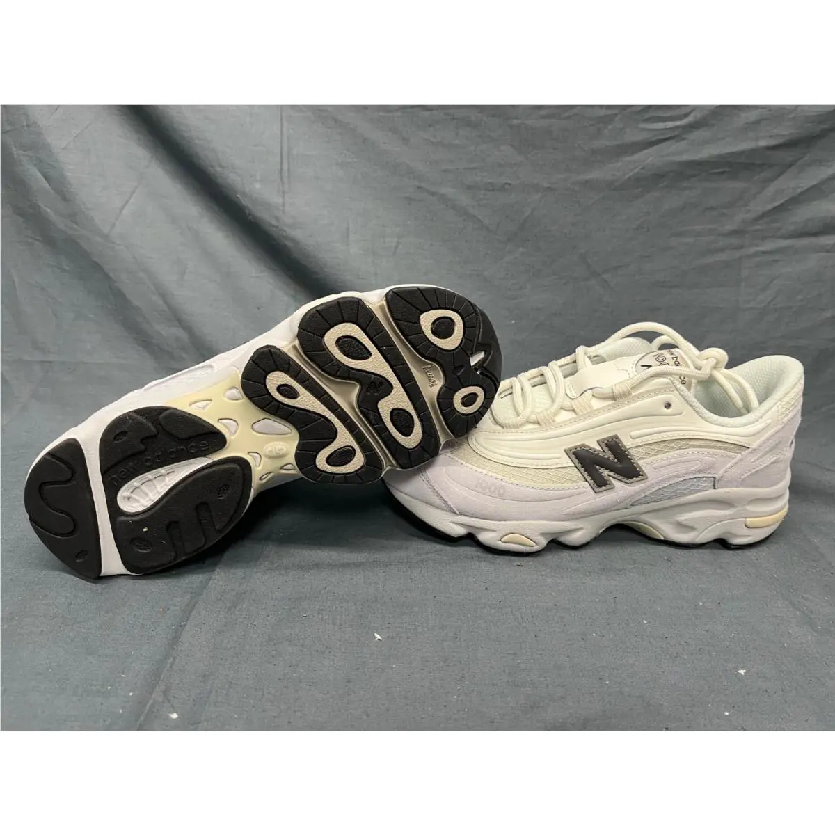 New Balance shoes - New Balance 1000 - GC1000SB - White (UPC: 197968181855) 2