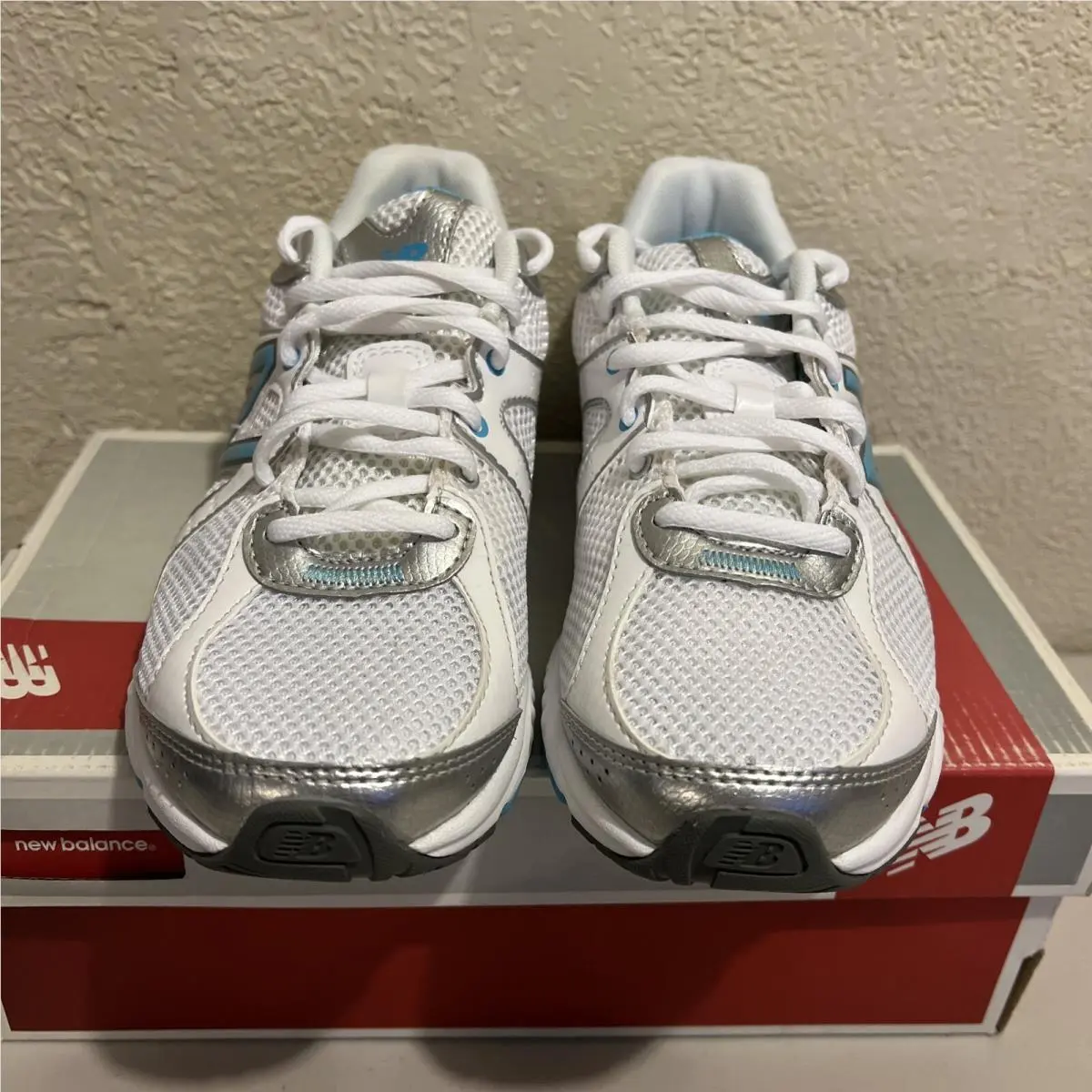 New Balance Walking Womens Sz 8.5B Medium White Blue Mod Fit Walker New