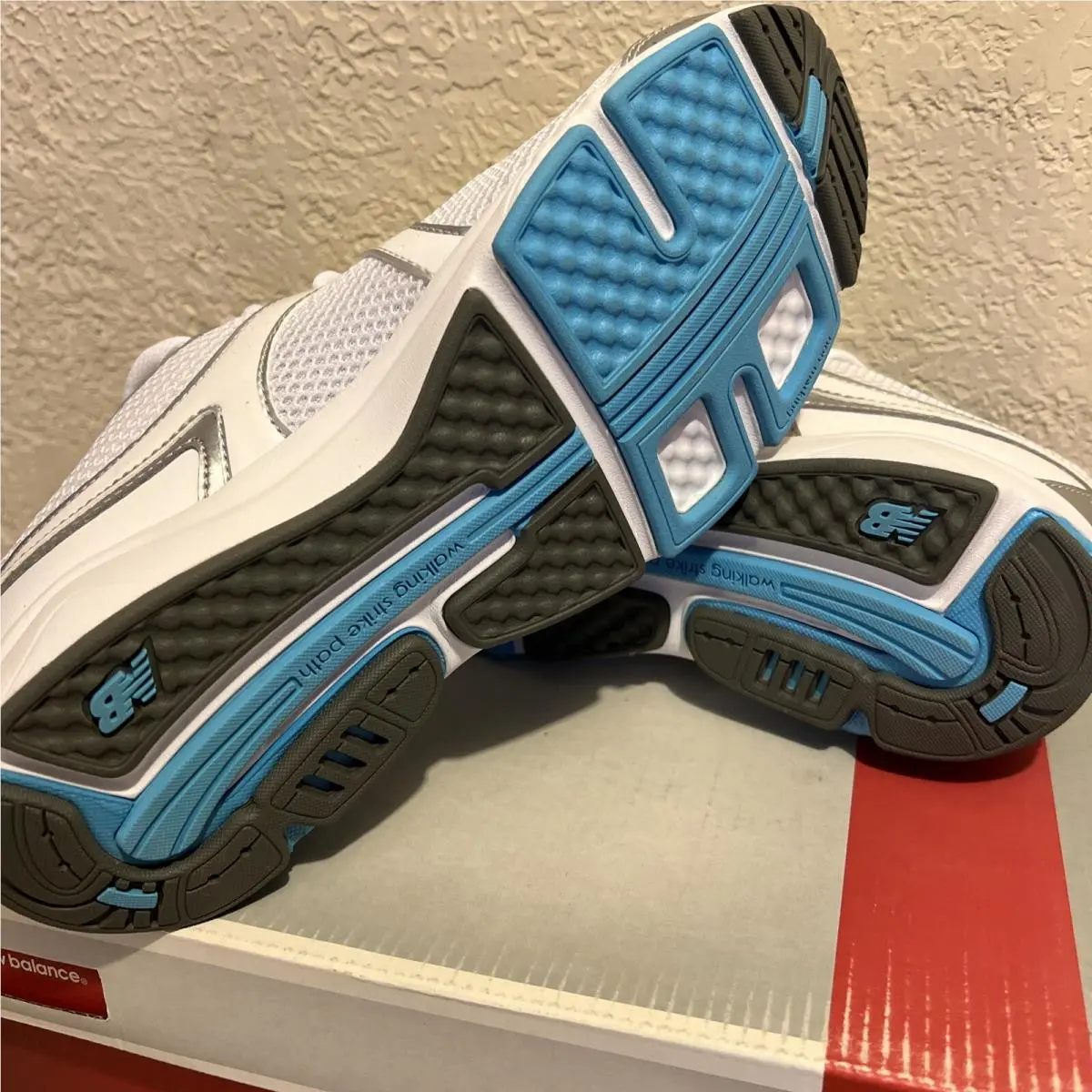New Balance shoes - Walking - Walking - WW665WB - White (UPC: 0602850351389) 5