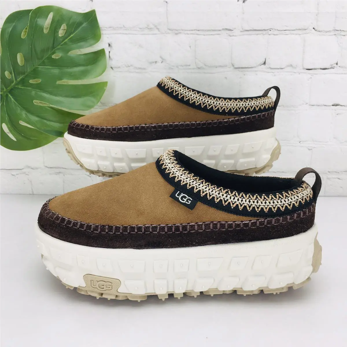 UGG shoes - UGG Venture Daze - Venture Daze - Chestnut/ Ceramic (UPC: 197634023441) 2