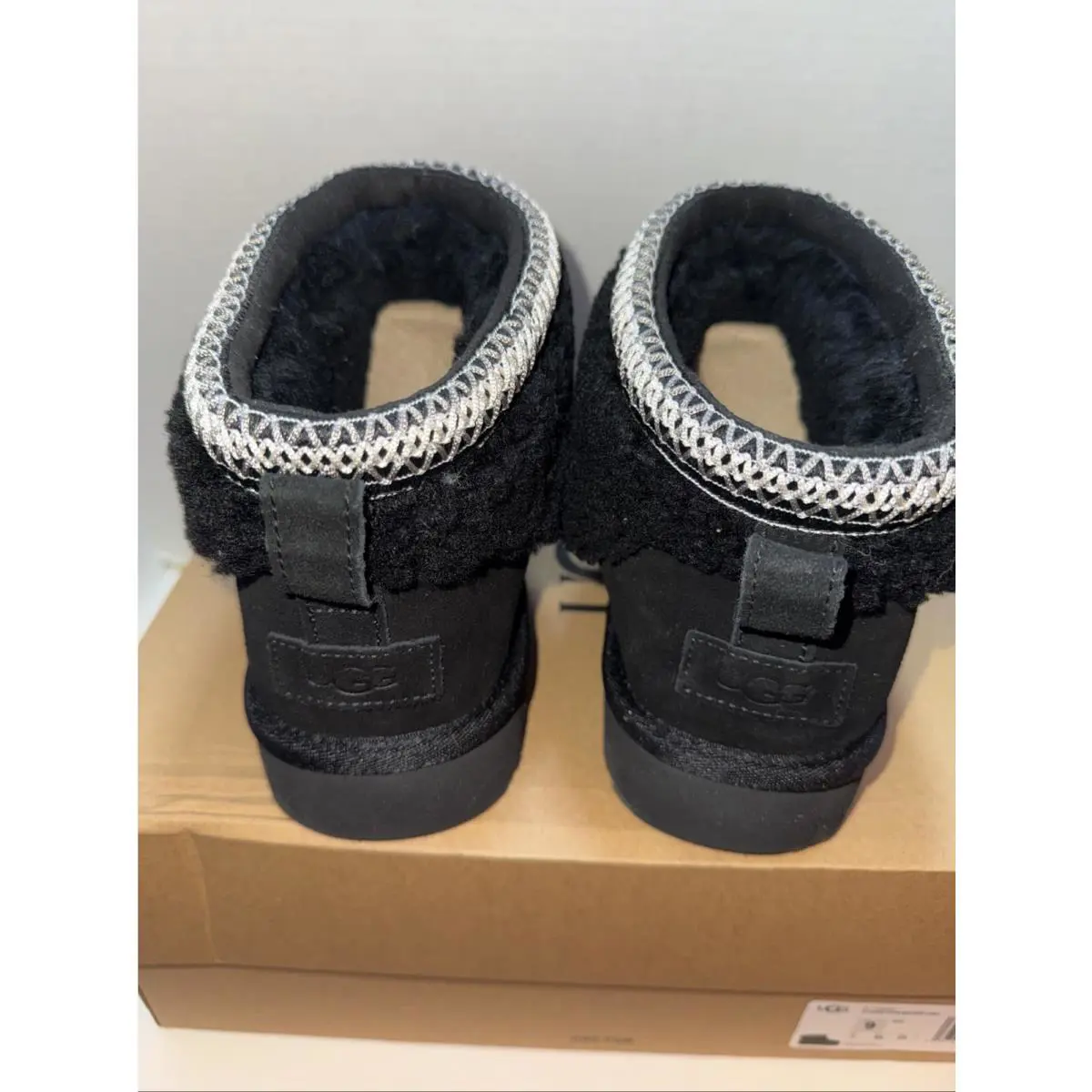 UGG shoes - UGG Classic Ultra Mini Maxi Curly - Black (UPC: 197634314433) 1