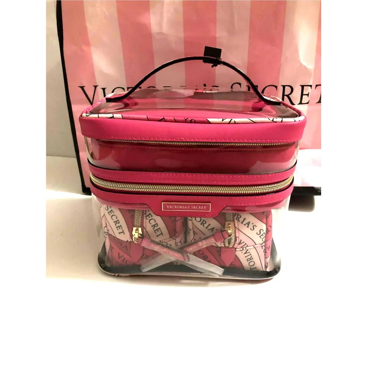 Victoria`s Secret 4-IN-1 Train Case Cosmetic Travel Makeup Beauty Bag Set Pink
