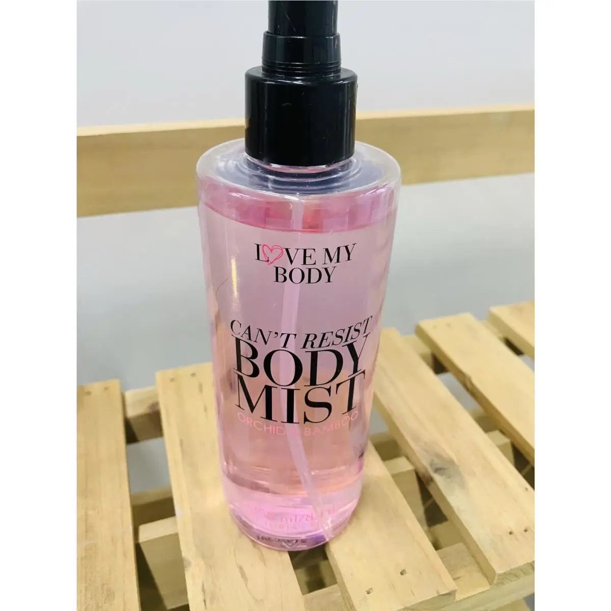 Victoria`s Secret Can`t Resist Orchid Bamboo Body Mist Spray 8.4 FL OZ
