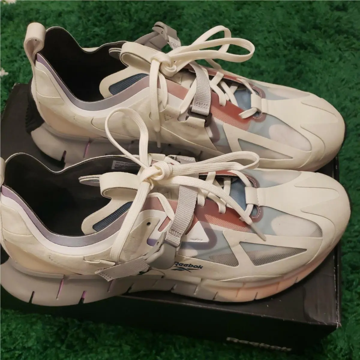 Reebok Zig Kinetica Concept Type 1 Size 11.5 White Grey EG7477