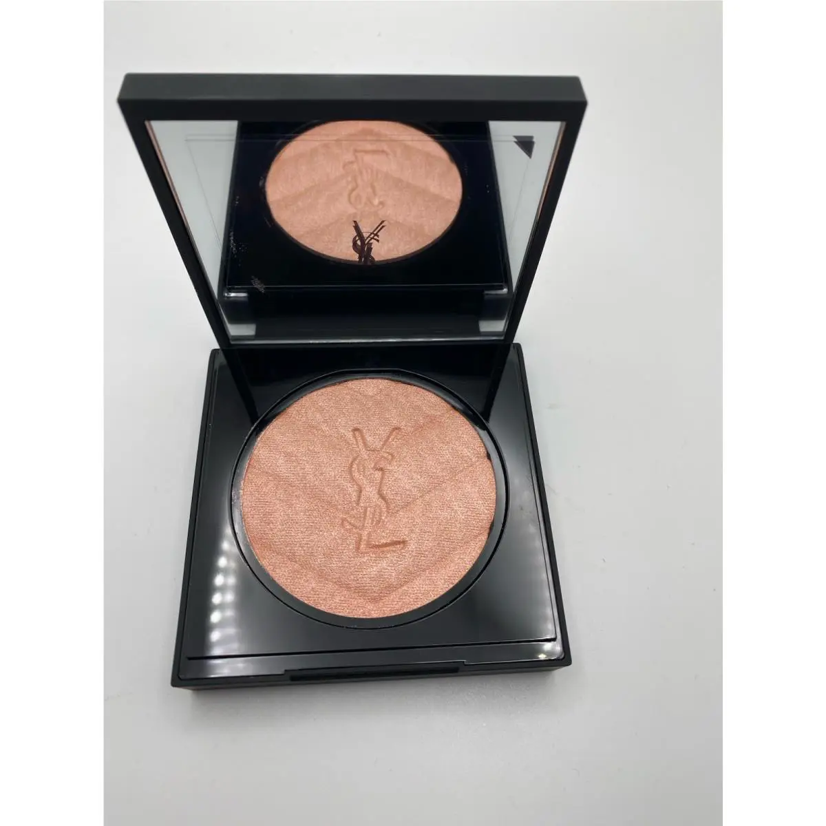 Yves Saint Laurent All Hours Hyper Luminize -03 Rosy Sands