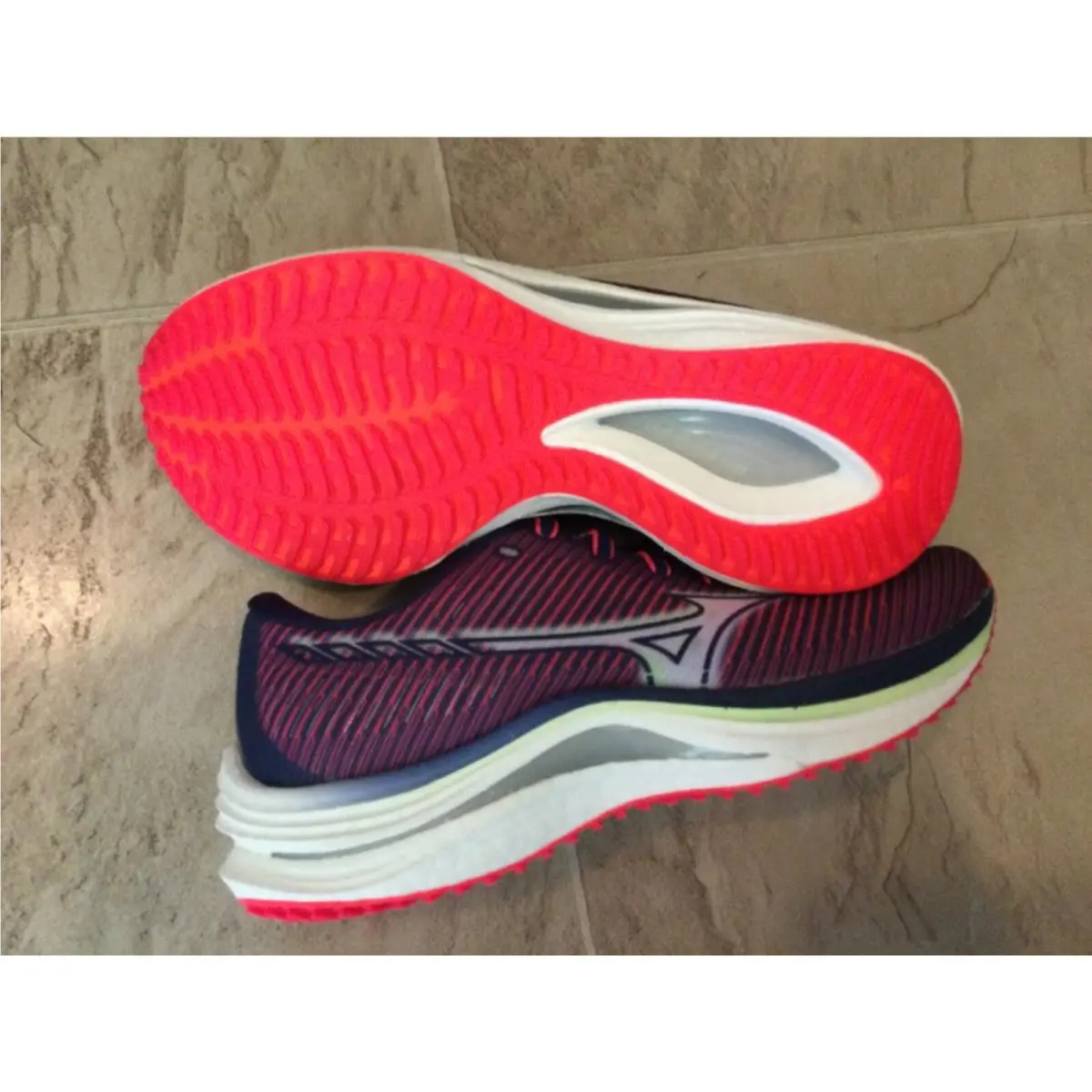 Mizuno shoes - Pink 3