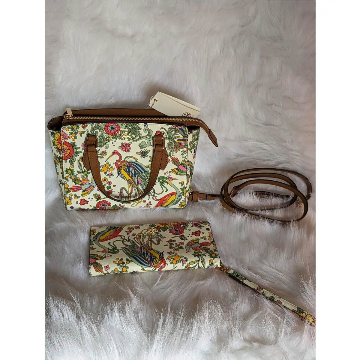 Tory Burch Emerson Handbag and Wallet Set