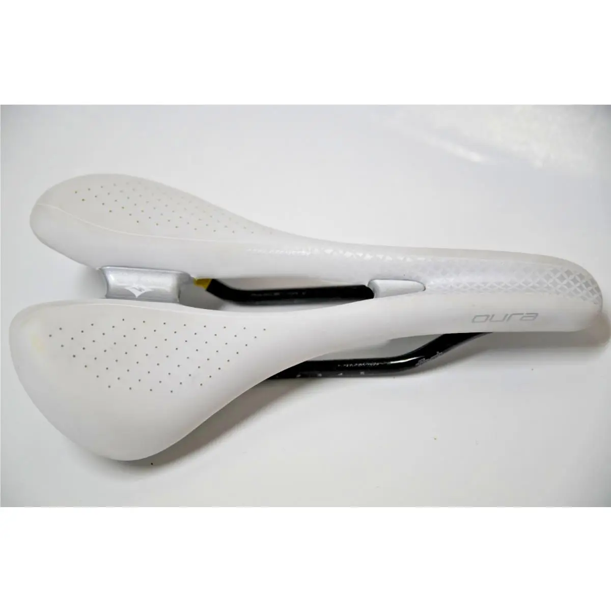 155mm Specialized Oura Carbon Rail Road Saddle