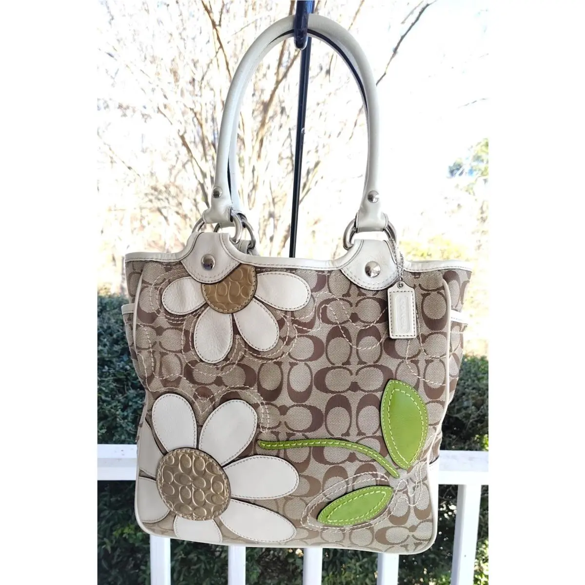 Coach Medium F14724 Daisy Bleecker Signature C Beige Canvas Leather Trim
