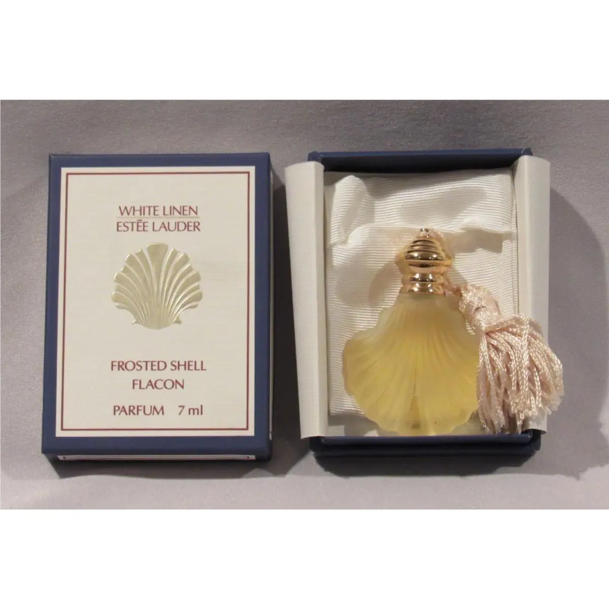 Vintage Estee Lauder White Linen Frosted Shell Flacon .25 fl Oz. Perfume