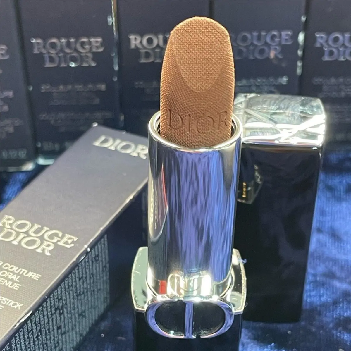 Dior Rouge Magnetic Case Lipstick Shade 320 Virtuose Velvet