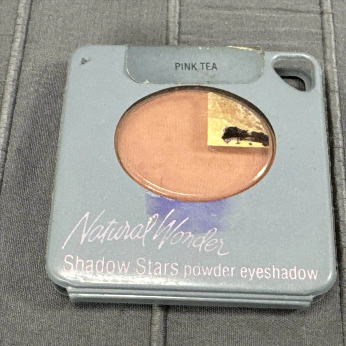 Revlon Vintage Natural Wonder Shadow Stars Pink Tea Powdered Eyeshadow