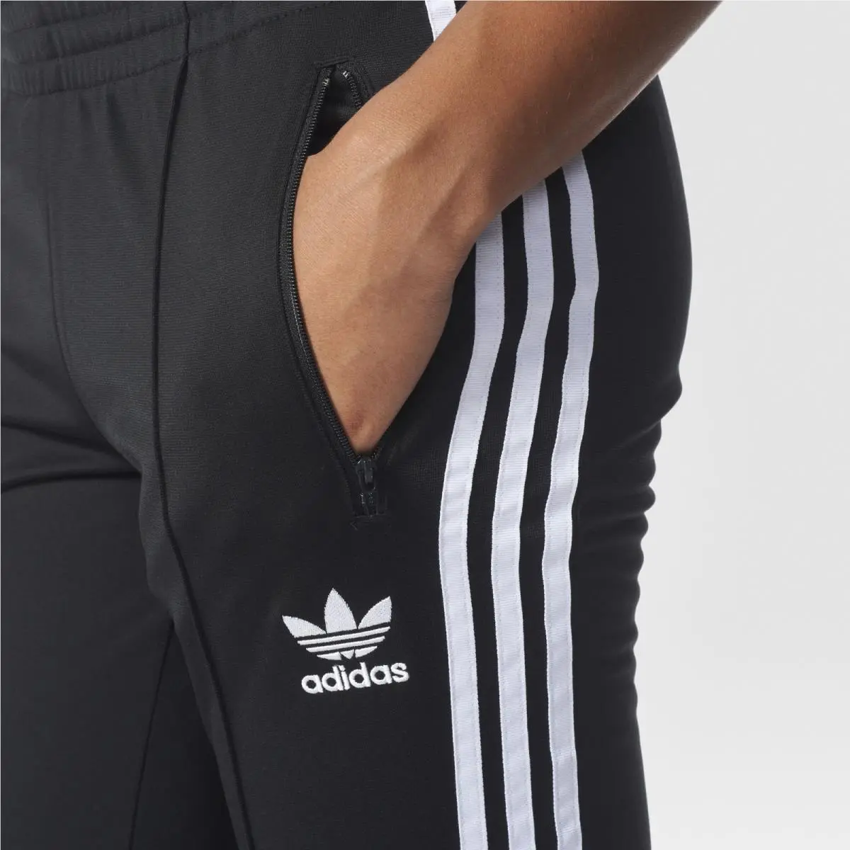 Adidas clothing - Black/White 8