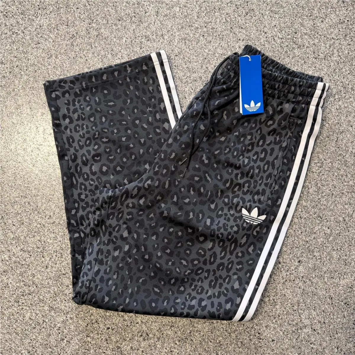 Adidas clothing - JV7582 - JV7582 - Gray 0