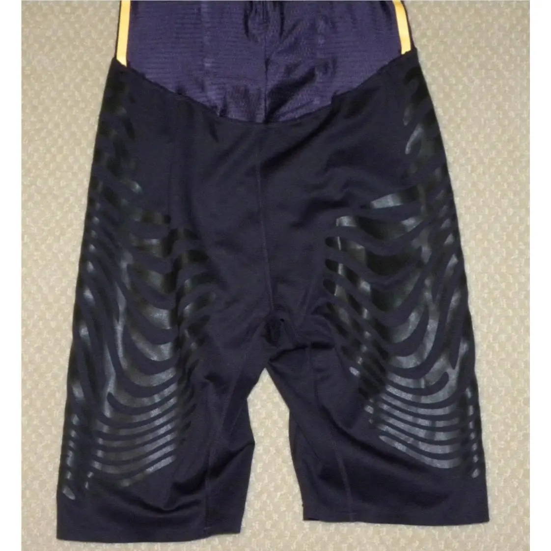 Adidas clothing - aurora black/black (UPC: 196475111911) 3
