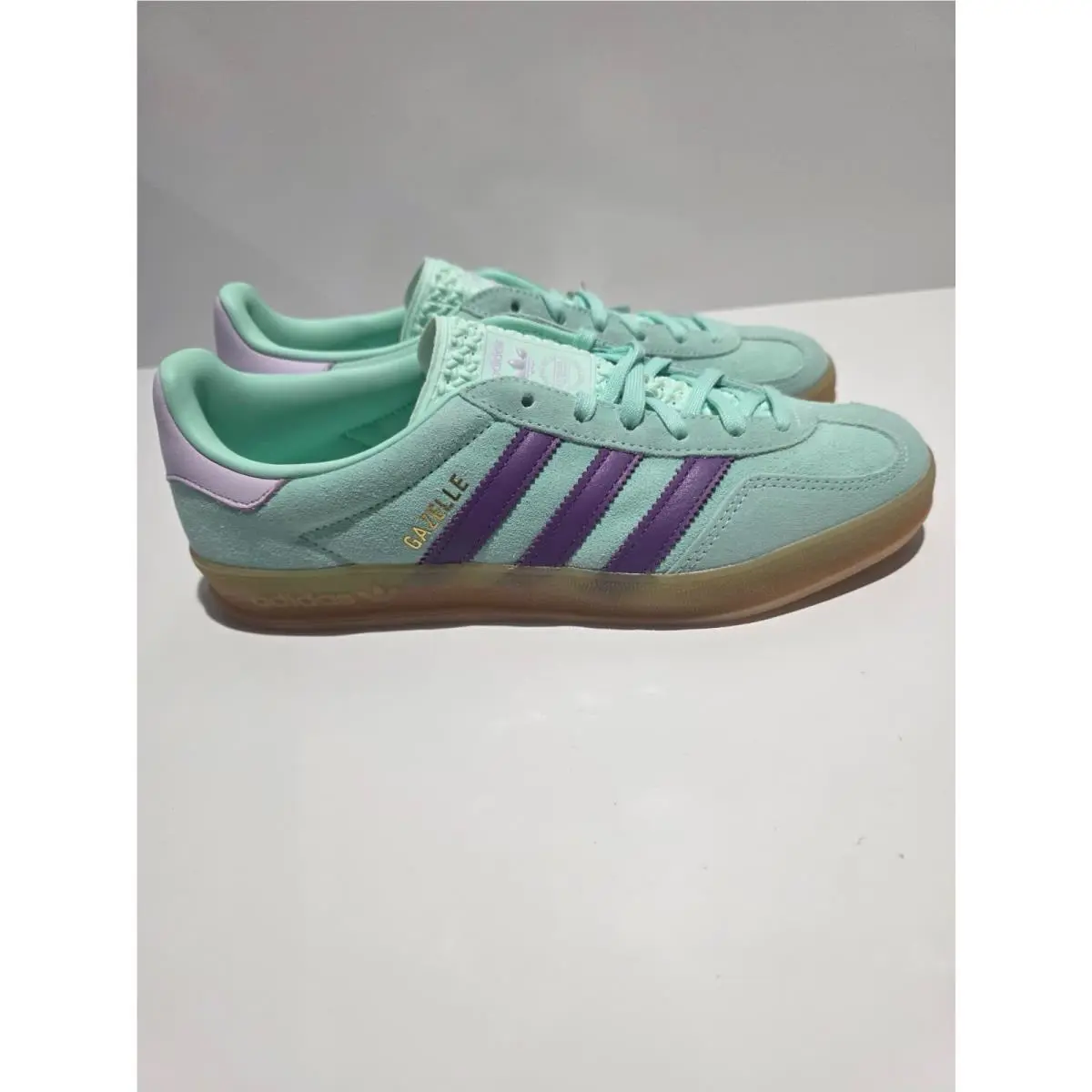Adidas Gazelle Indoor Women`s Running Athletic Sneakers Size 8 Mint Green