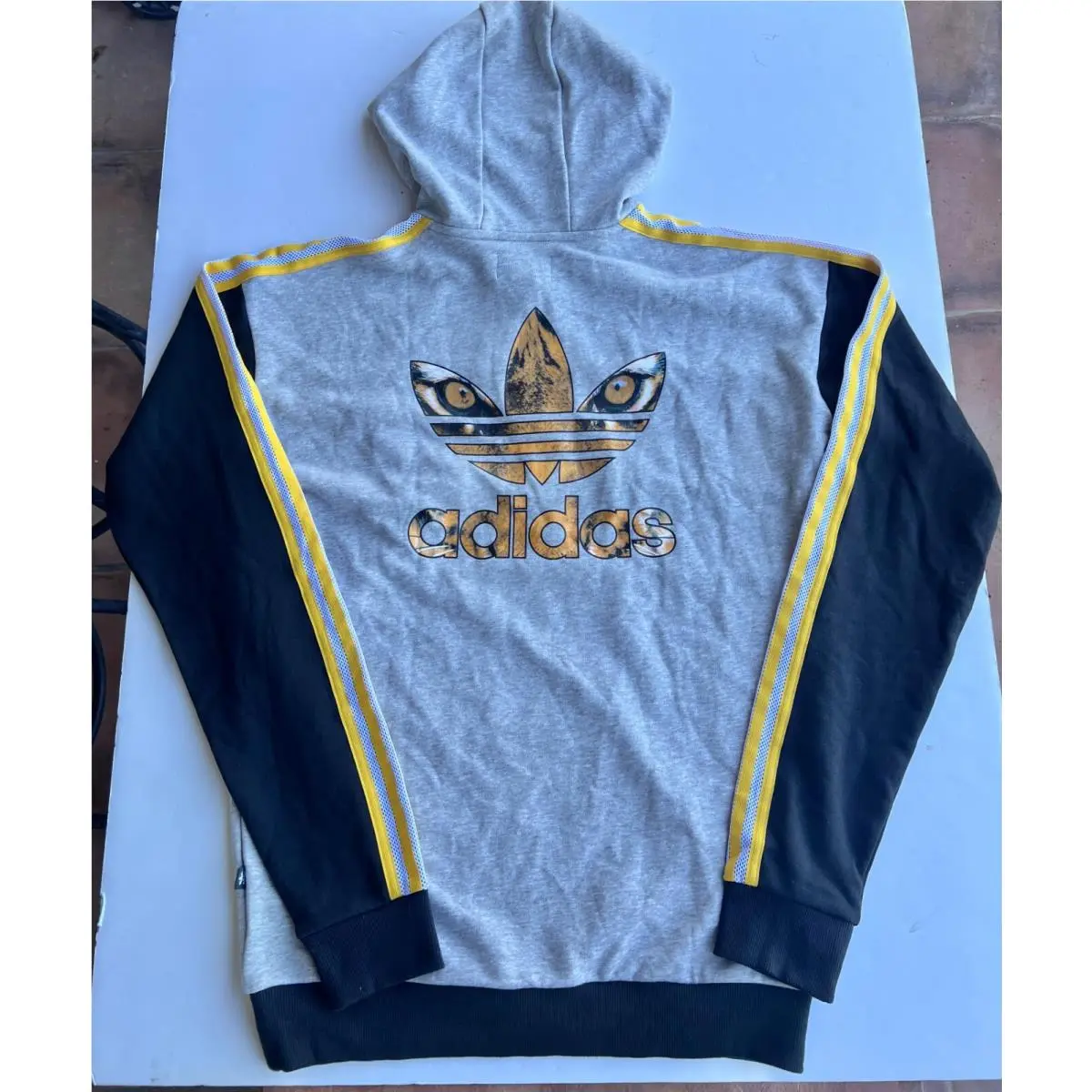 Adidas clothing - Multicolor (UPC: 889769150818) 4