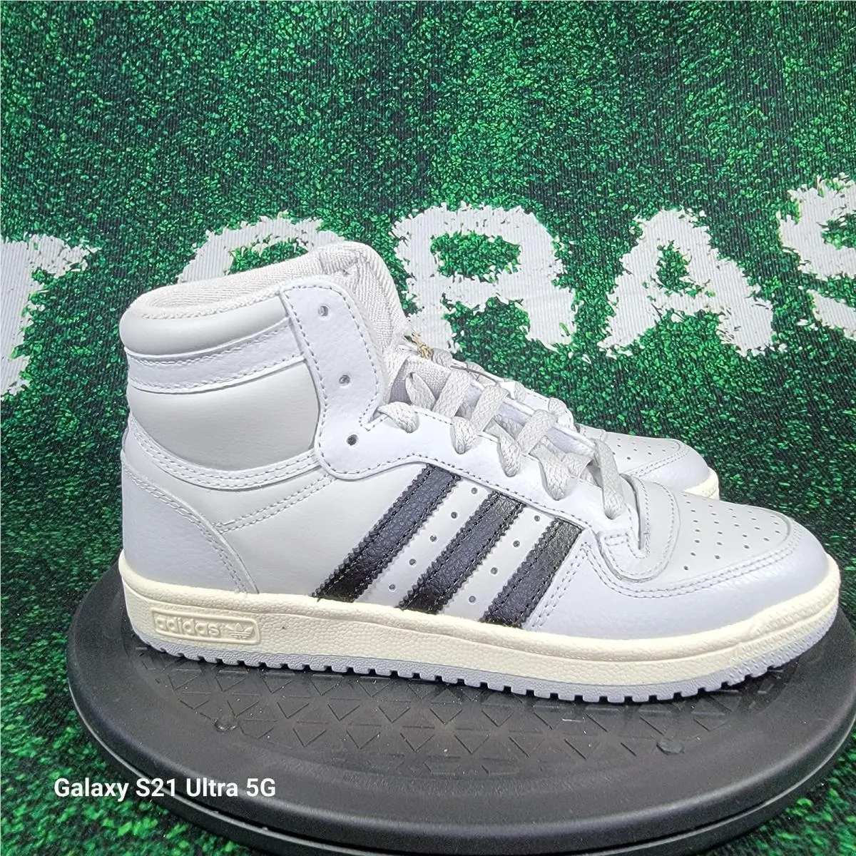Adidas shoes - Gray (UPC: 195740173678) 2