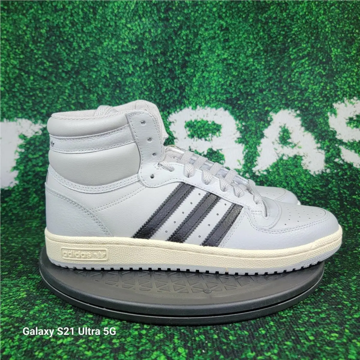 Adidas shoes - Gray (UPC: 195740173654) 2