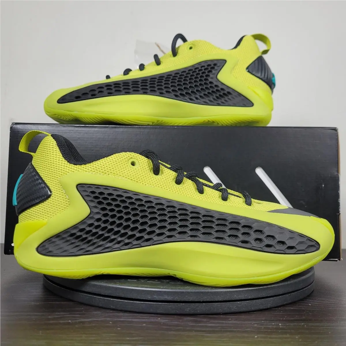 Adidas Anthony Edwards 1 J Low Basketball Shoes Green Black JS1773 Kid`s Sz 4