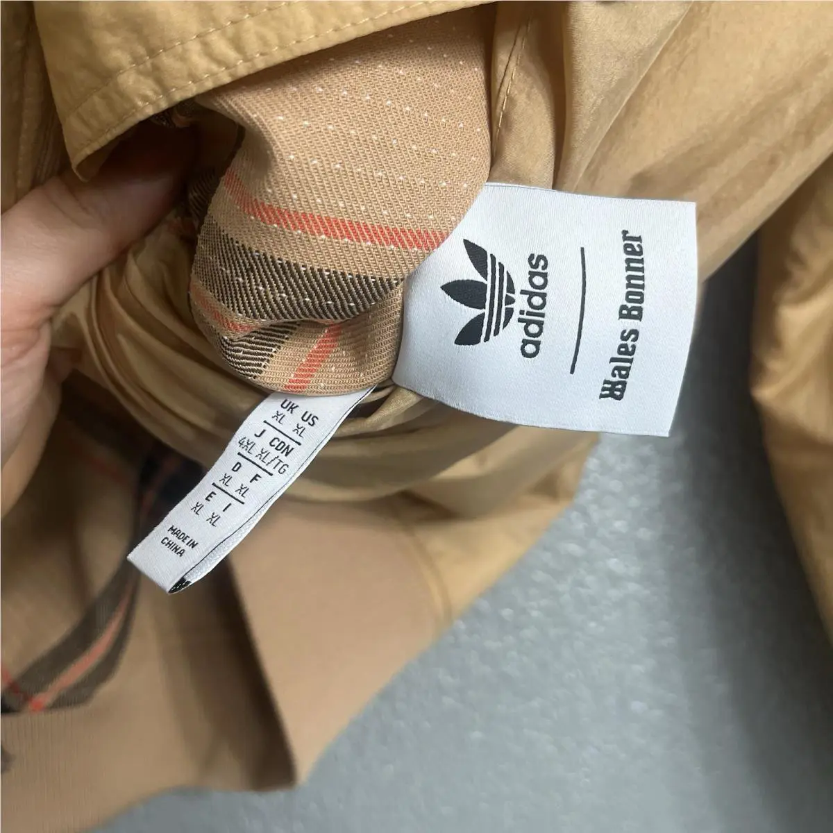 Adidas clothing - Tan/Beige 7