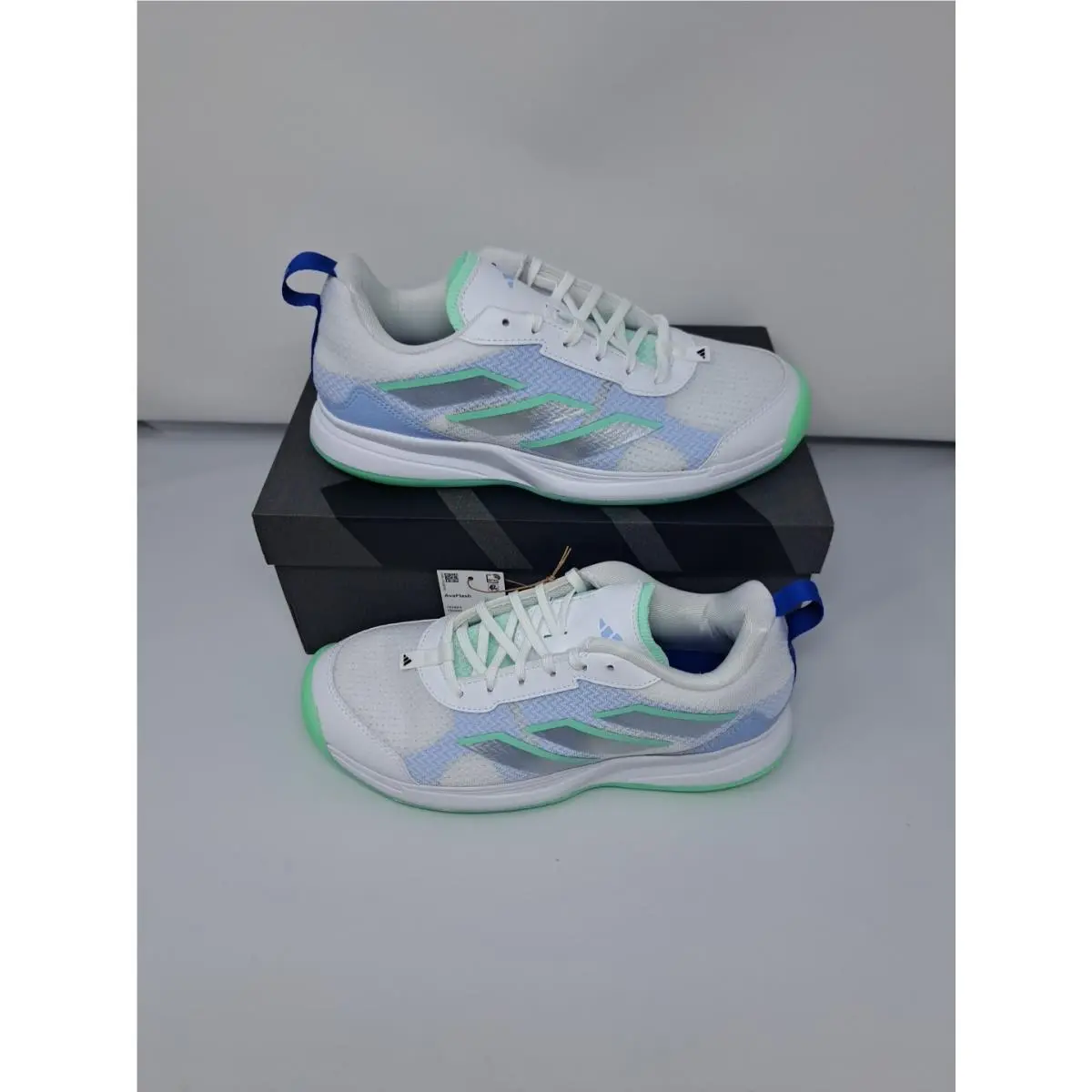 Adidas Avaflash Low Tennis`s Shoes Womens 8 Cloud White Silver Pulse