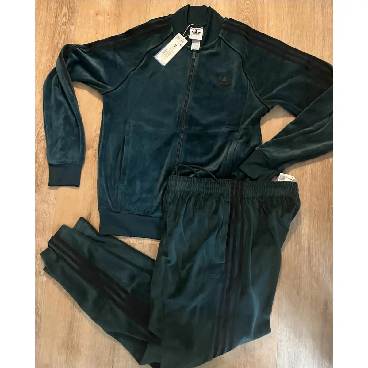 Adidas clothing - Green 3