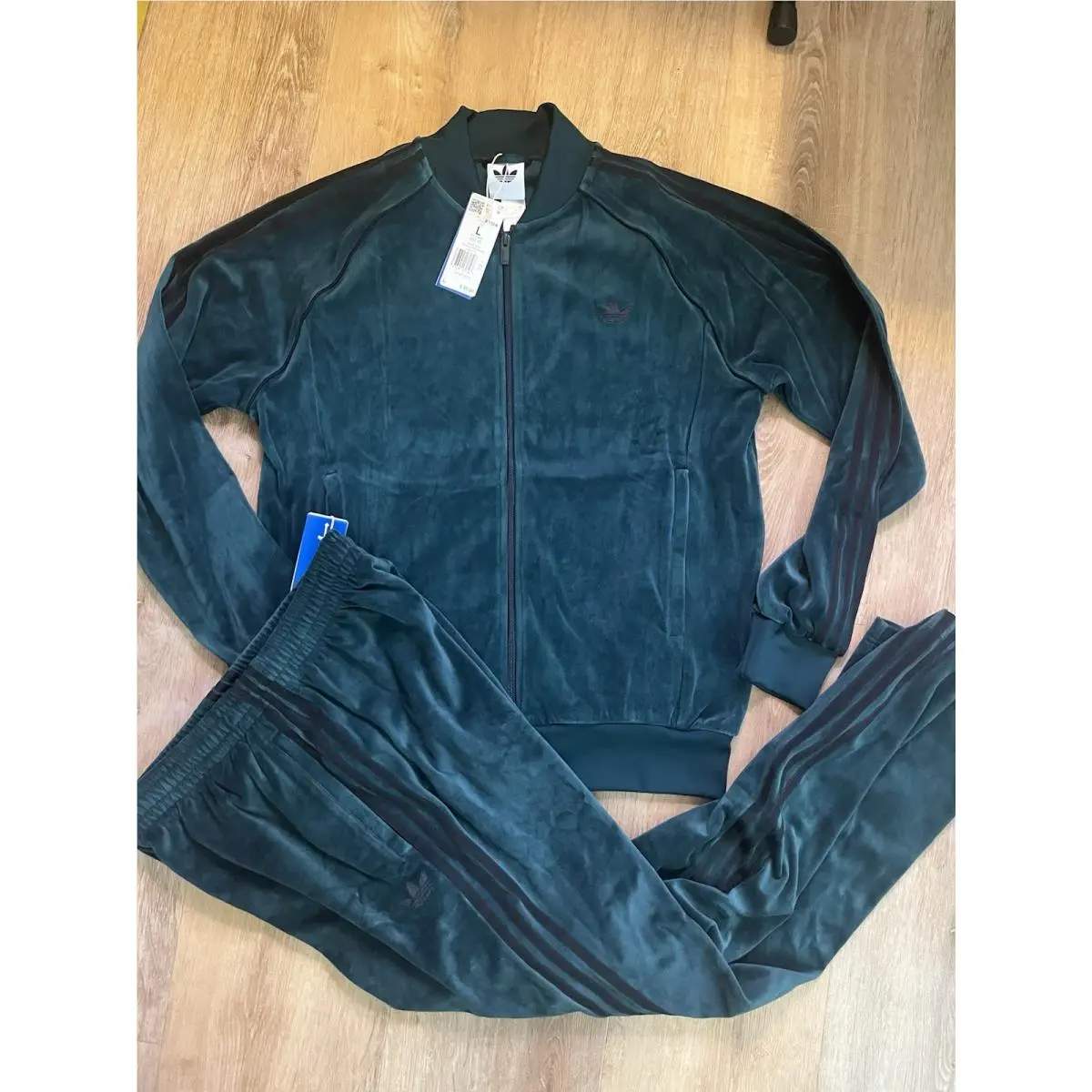 Adidas clothing - Green 4