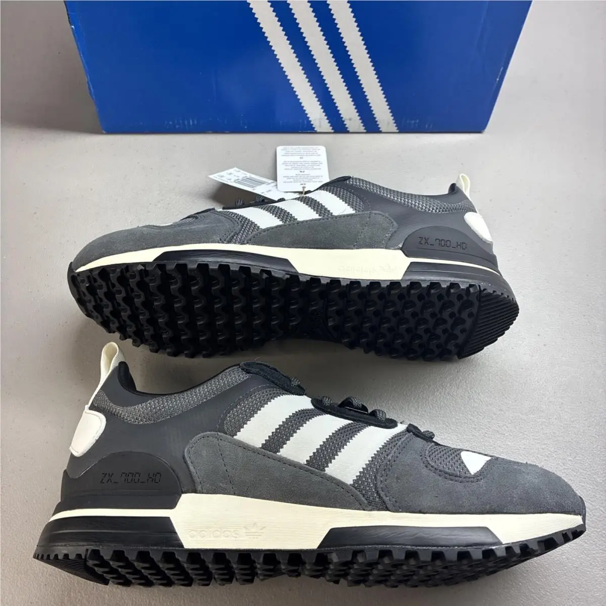 Adidas Originals ZX 700 HD Men`s Running Shoe Athletic Sneaker Size 8.5 H01851