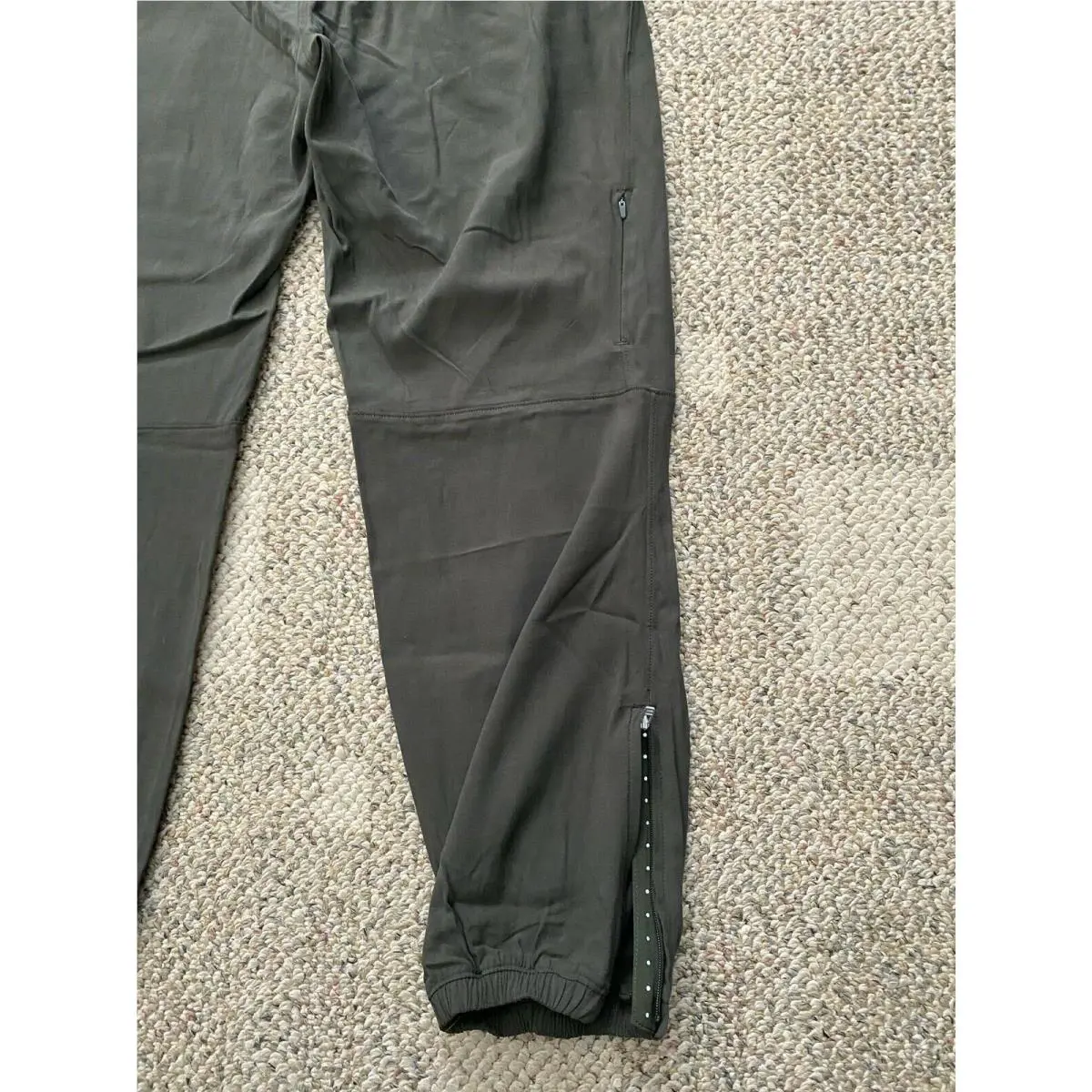 Lululemon clothing - Green 1