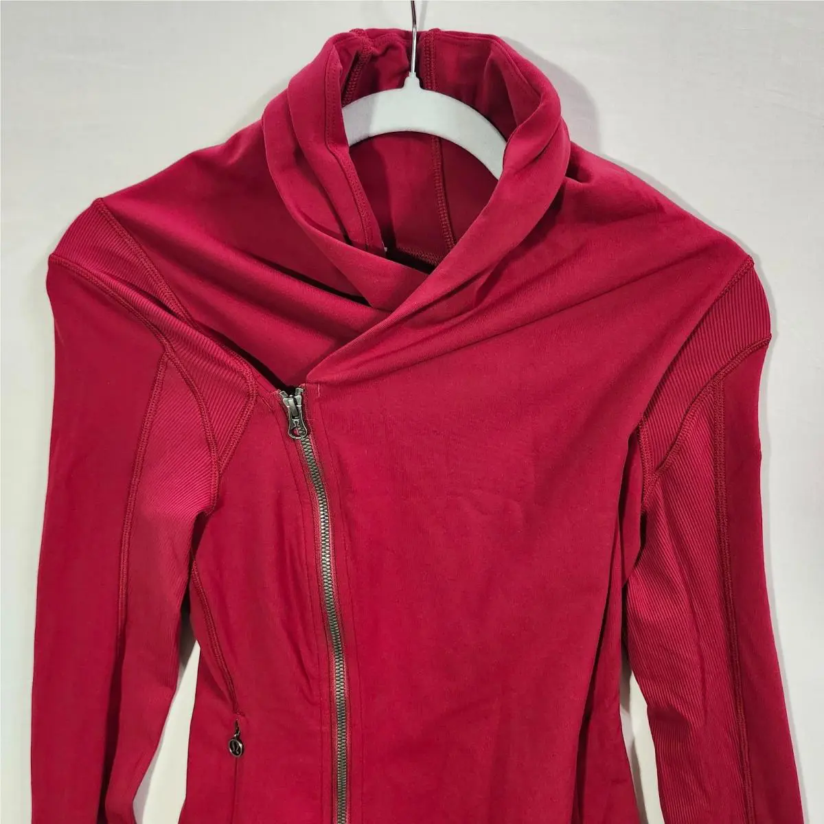 Lululemon clothing - Red 0