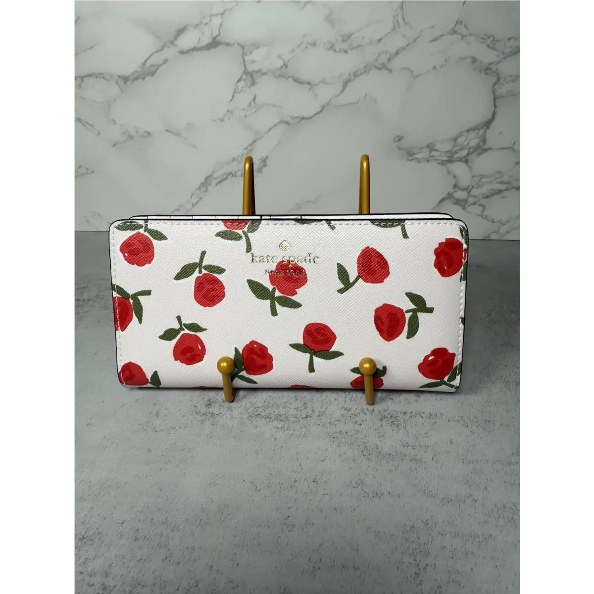 Kate Spade Dana Large Slim Saffiano Pvc Floral Bifold Wallet KE618