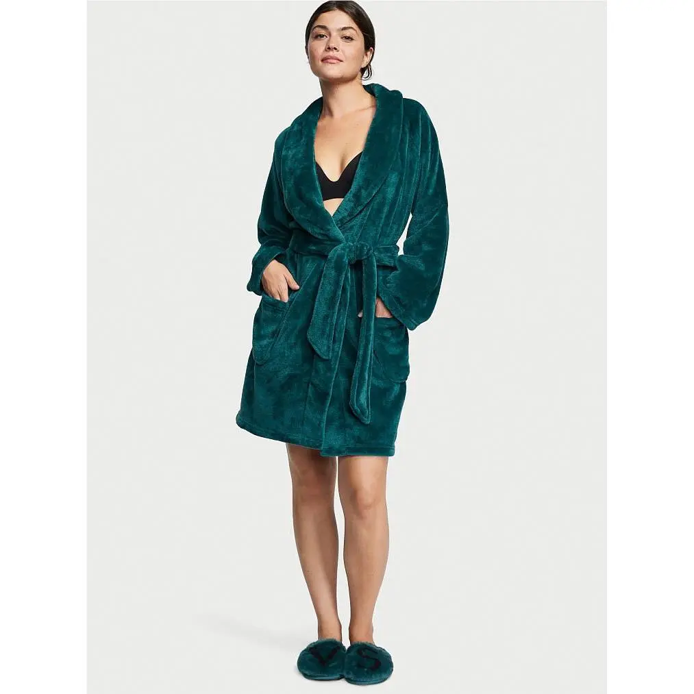 Victoria's Secret clothing - black,green,red 8